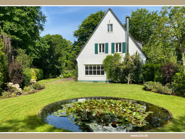  Meerbusch - B�derich Einfamilienhaus Exklusives Landhaus in Alt-Meererbusch