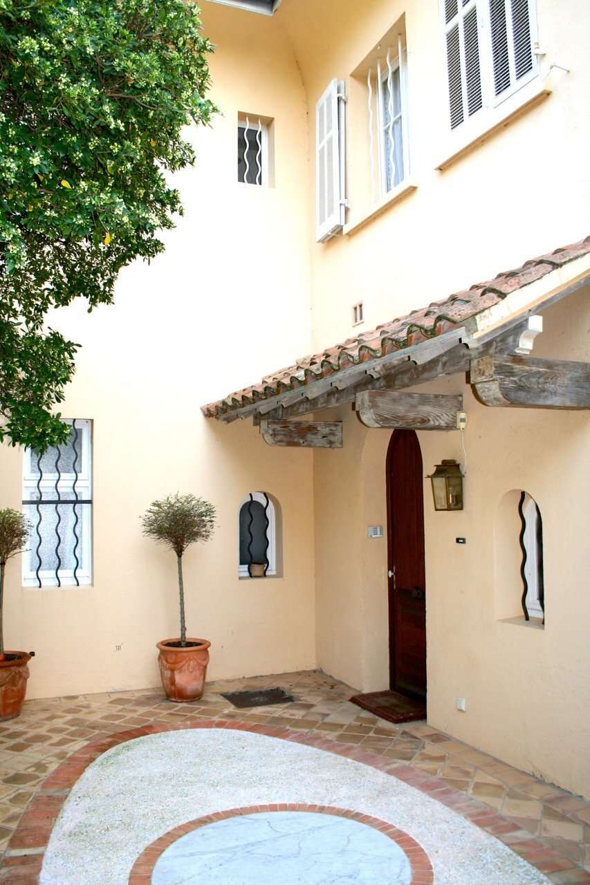Eingang Villa La Croix-Valmer