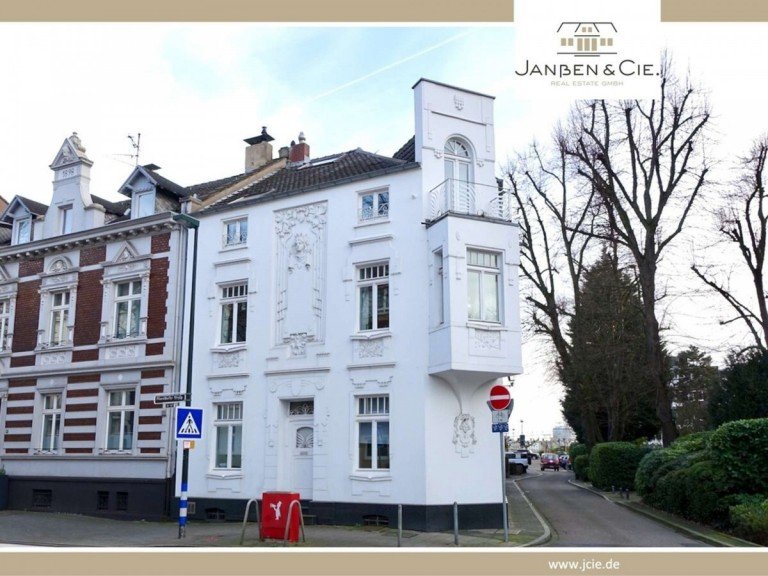  D�sseldorf Einfamilienhaus Charmante Jugendstilvilla mit pr�chtiger Stuckfassade in Ddorf-Oberkassel
