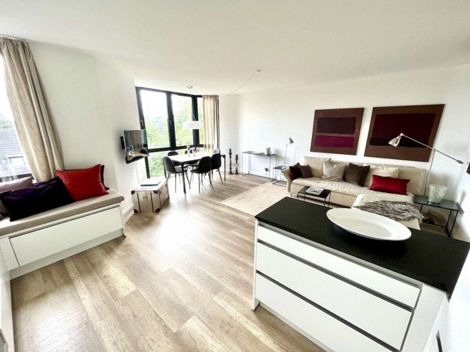 K�che/Wohnen Etagenwohnung D�sseldorf