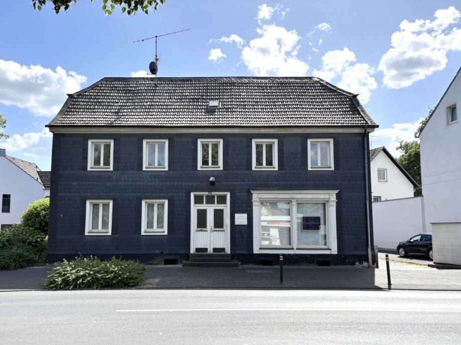 H�bnerhaus Wohn- / Gesch�ftshaus Hennef (Sieg)