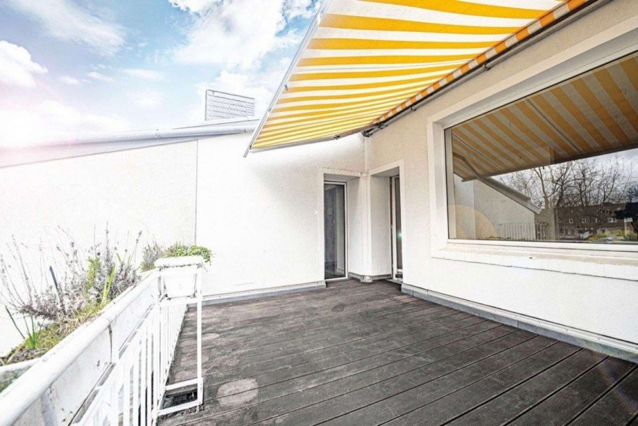  Dachgeschosswohnung D�sseldorf