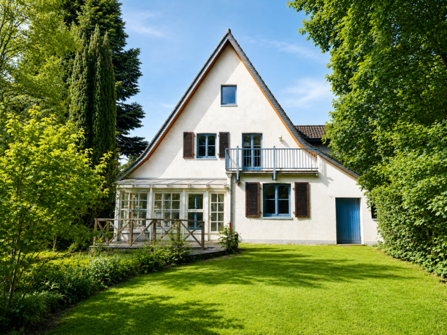 Gartenansicht Zweifamilienhaus Krefeld