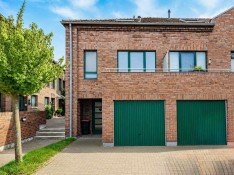 Hauptbild Reihenendhaus in schöner Hofanlage von Krefeld-Oppum