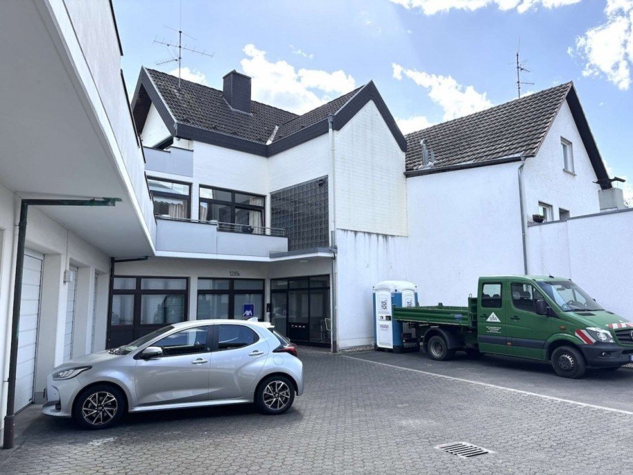 MFH Wohn- / Gesch�ftshaus Hennef (Sieg)