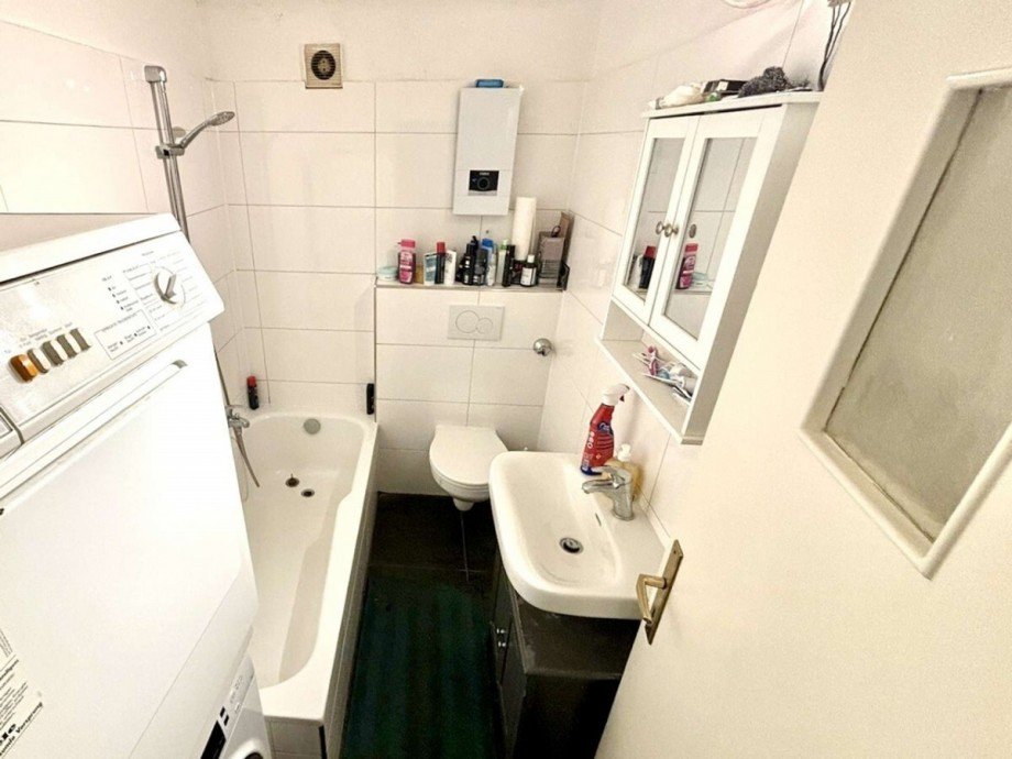 B�der Wohn- / Gesch�ftshaus D�sseldorf