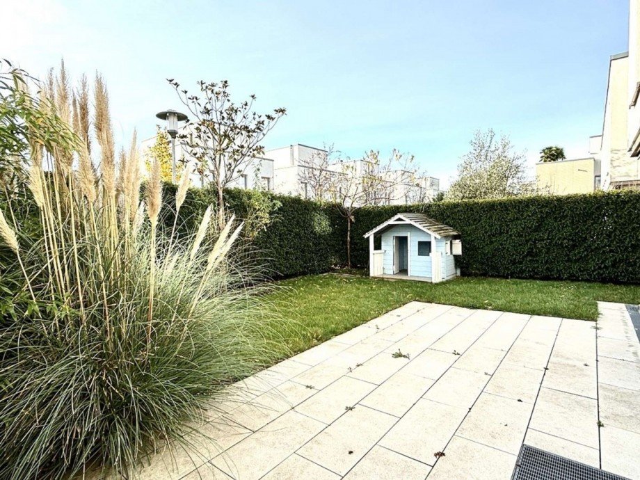 Garten Doppelhaush�lfte D�sseldorf