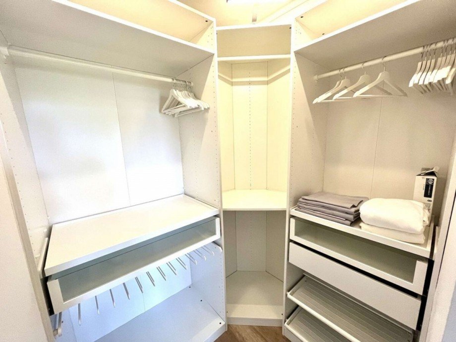 Begehbarer Kleiderschrank Etagenwohnung D�sseldorf
