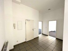 Eingang Top Praxis- / B�ro- / Gewerbefl�che in MG-Giesenkirchen