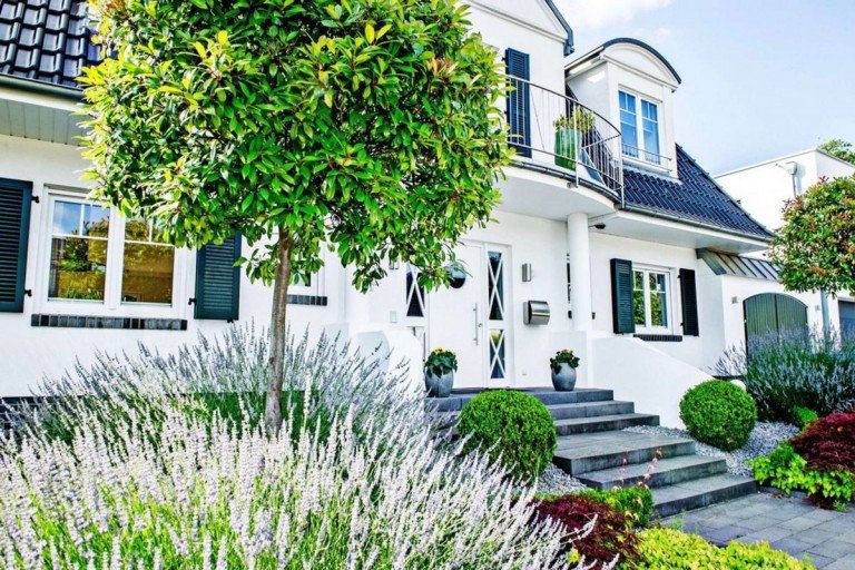 Hausansicht Essen - Kettwig Einfamilienhaus Traumhafte Landhausvilla im Schmachtenberg-Viertel