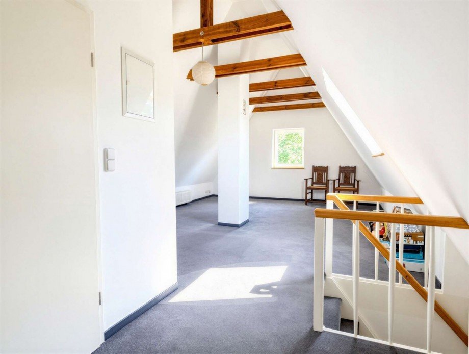 Zimmer I DG Zweifamilienhaus Krefeld