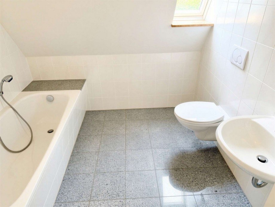 Bad DG Zweifamilienhaus Krefeld