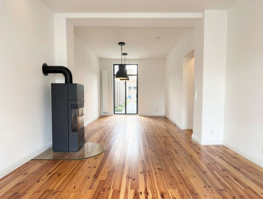 Wohn-/Esszimmer EG Reihenmittelhaus M�nchengladbach