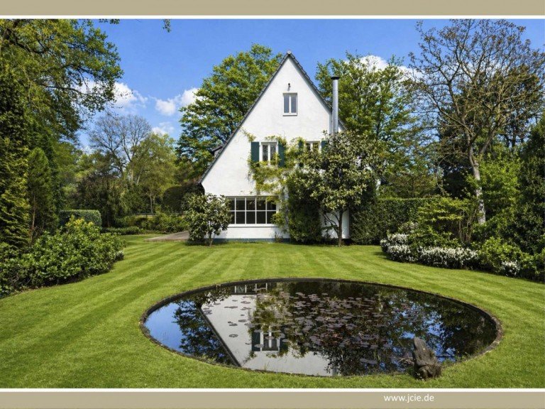 Hauptbild: Exklusives Landhaus in Alt-Meererbusch