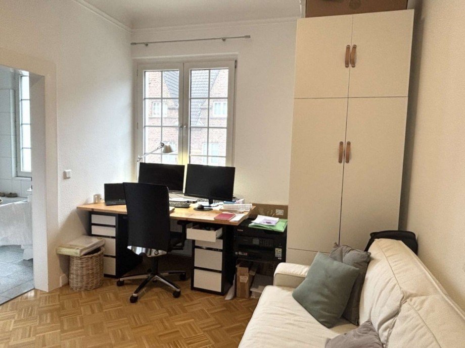 Arbeite-/G�stezimmer 1. OG Maisonettewohnung D�sseldorf