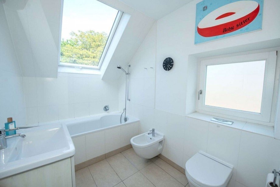 Wannenbad DG Zweifamilienhaus D�sseldorf