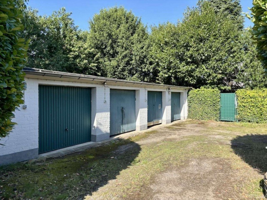 4 Garagen Mehrfamilienhaus Krefeld