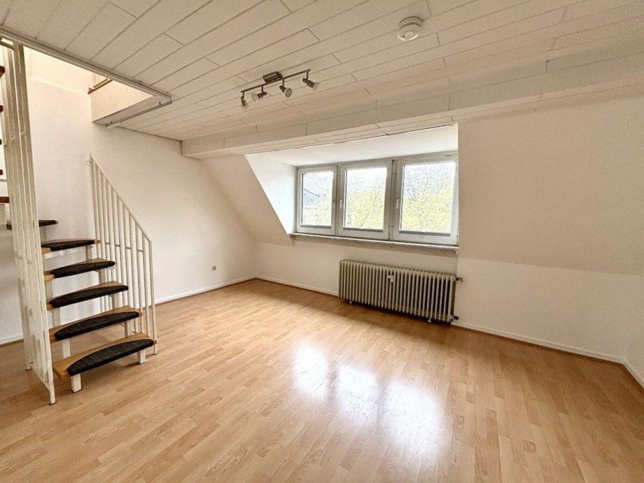 DG-Wohnung Wohn- / Gesch�ftshaus D�sseldorf