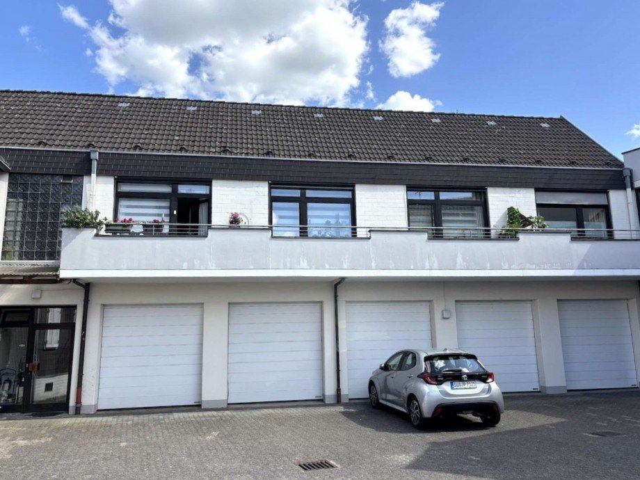 Garagen MFH Wohn- / Gesch�ftshaus Hennef (Sieg)
