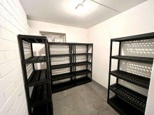 Keller 2 Top Praxis- / B�ro- / Gewerbefl�che in MG-Giesenkirchen
