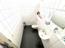 WC Top Praxis- / B�ro- / Gewerbefl�che in MG-Giesenkirchen